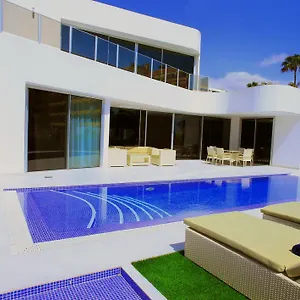 https://villas-flamingo-resort.in-canary-islands.com